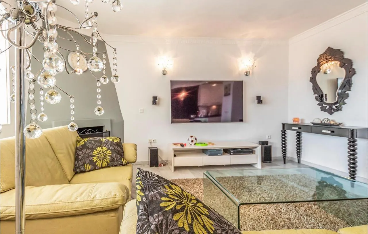 Awesome Apartment In Calahonda With Kitchen Sitio de Calahonda
