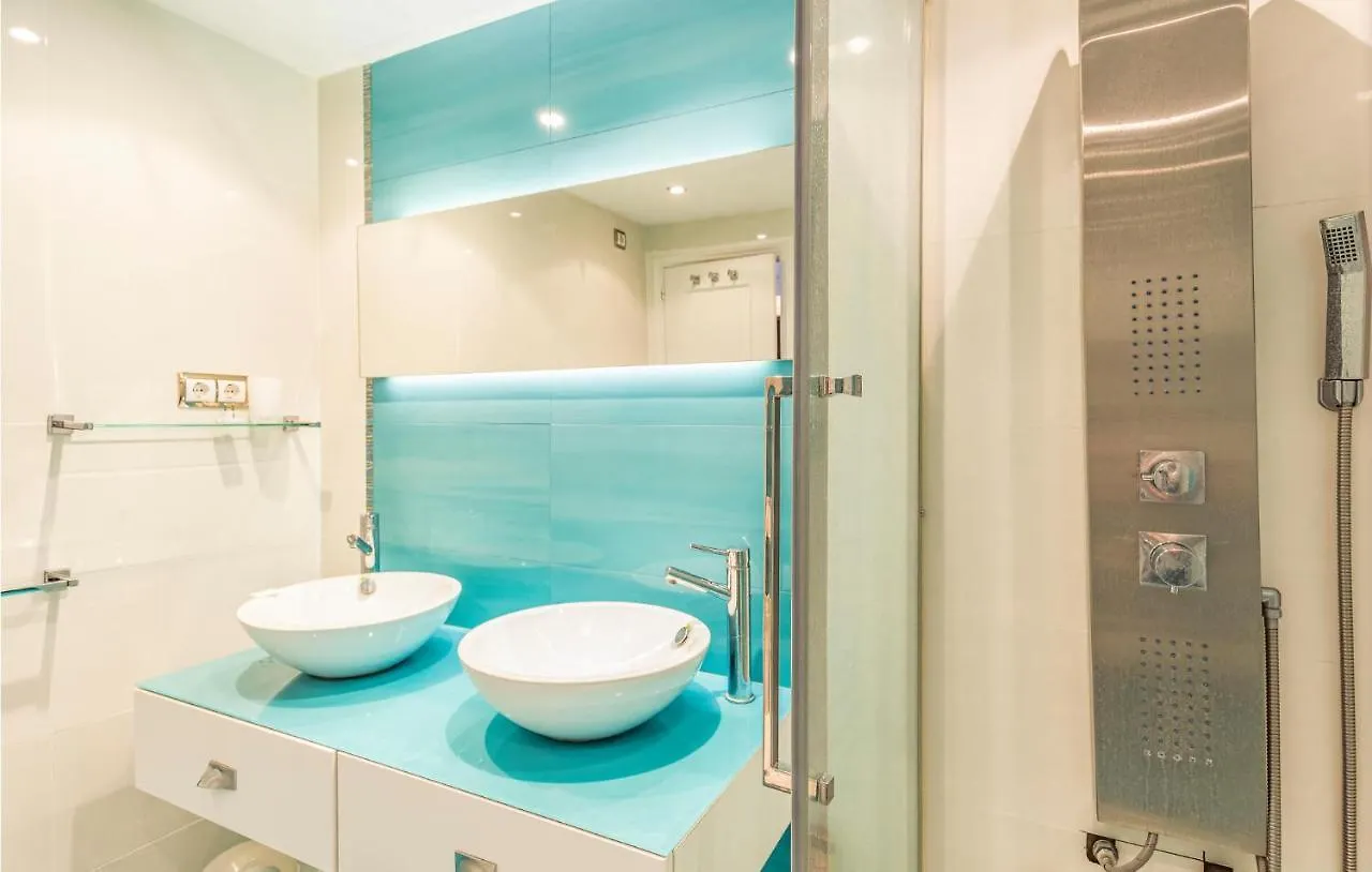 Awesome Apartment In Calahonda With Kitchen Sitio de Calahonda